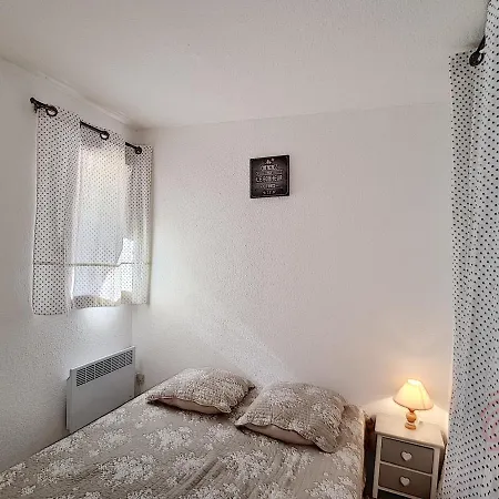F2 Avec Terrasse, Parking Et Wifi A - Fr-1-451-107