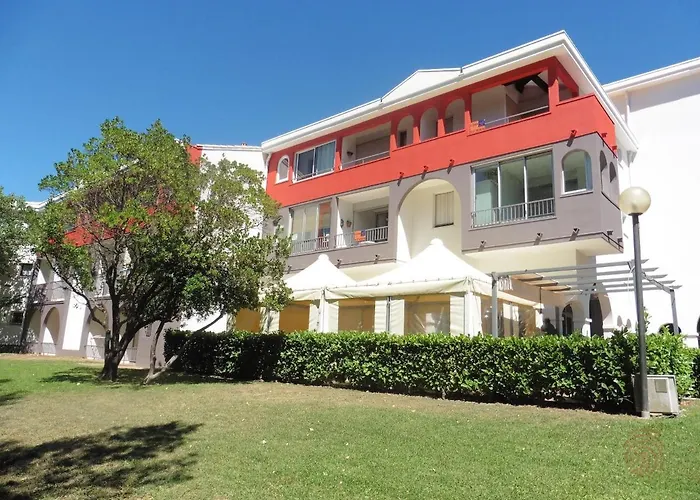 F2 Avec Terrasse, Parking Et Wifi à - Fr-1-451-107 * Lamalou-les-Bains
